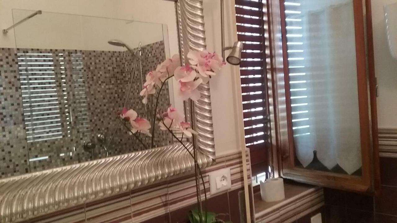 Готель Antica Casa Di Famiglia Кастільйоне-дель-Лаго Екстер'єр фото